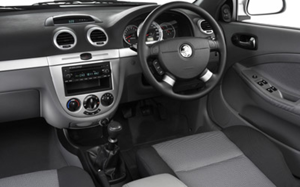 HOLDEN VIVA 2008 4-Door Sedan