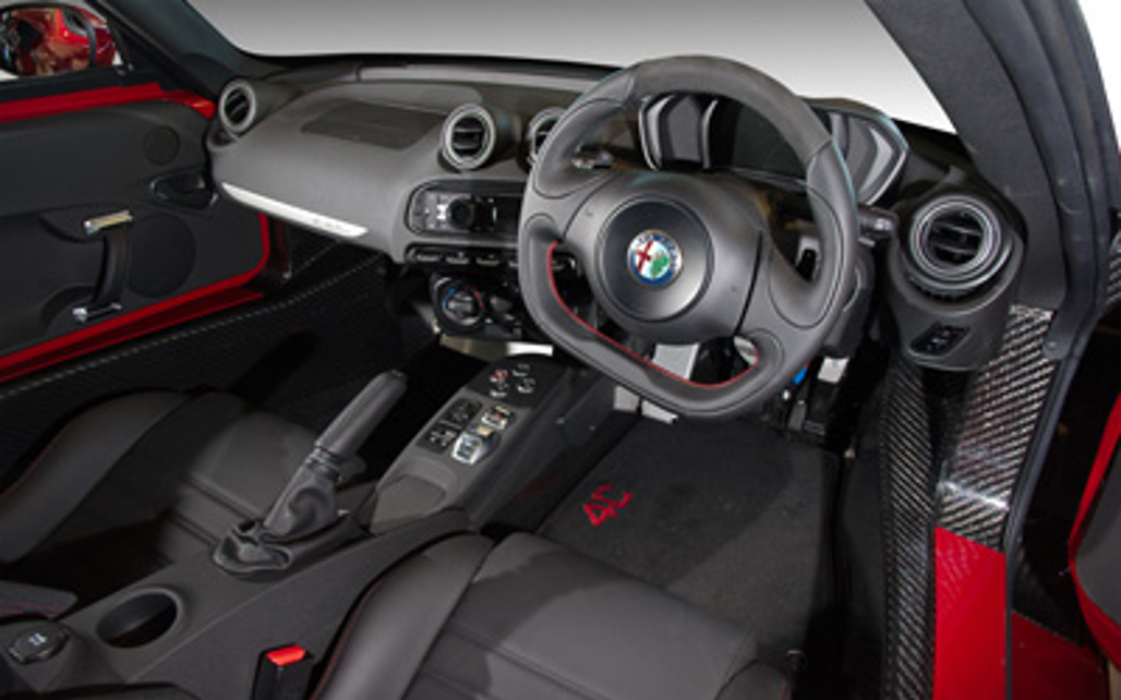 ALFA ROMEO 4C 2017 2-Door Sedan 2CO 1.