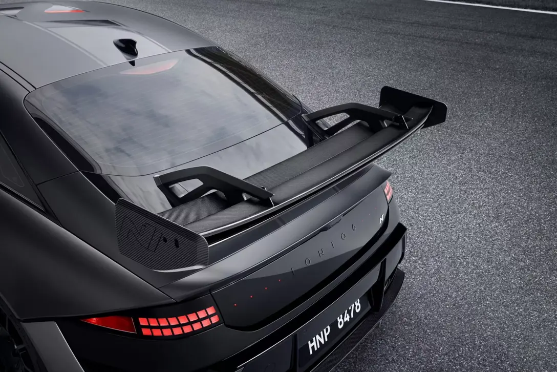 Hyundai Ioniq 6 N carbon kit