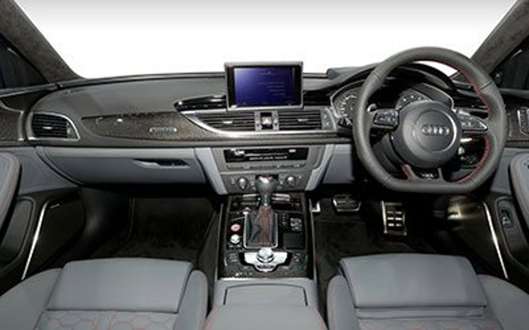 AUDI RS6 2017 5-Door Wagon