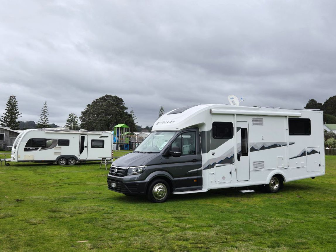 TrailLite 300 Oakura 354 motorhome.