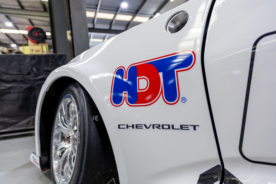 HDT.