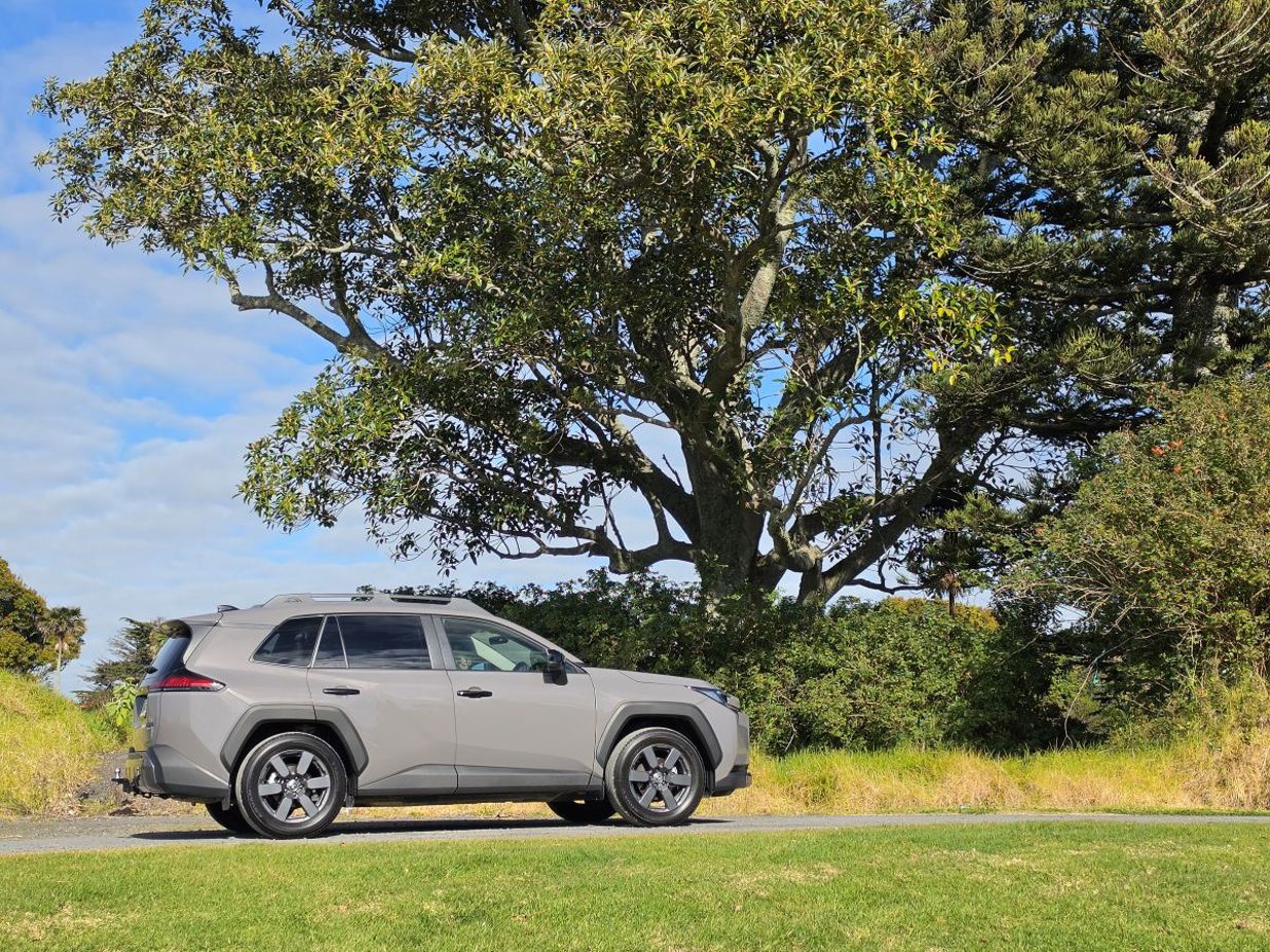 Toyota RAV4 Adventure.