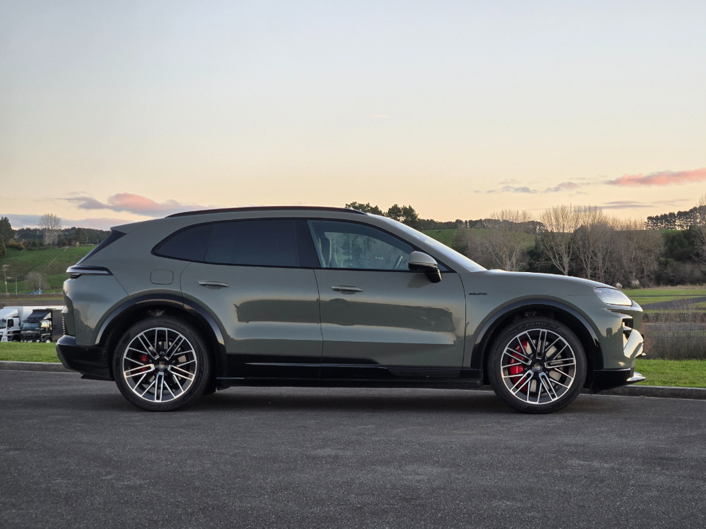 Porsche Cayenne Electric.
