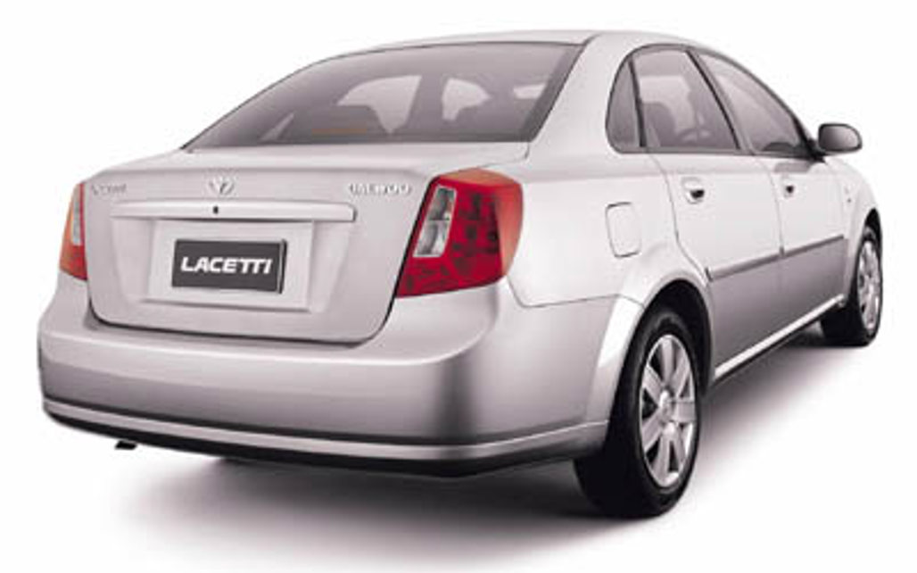DAEWOO LACETTI 2004 4-Door Sedan