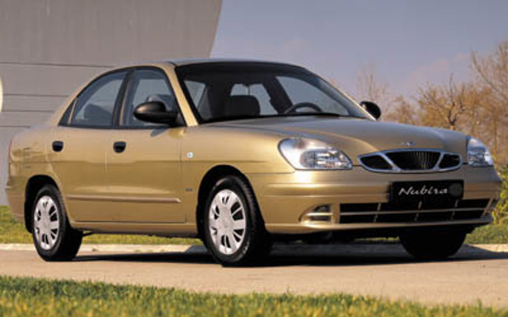 DAEWOO NUBIRA 2001 4-Door Sedan