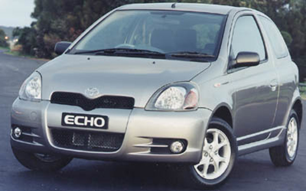 TOYOTA ECHO 2001 3-Door Hatchback