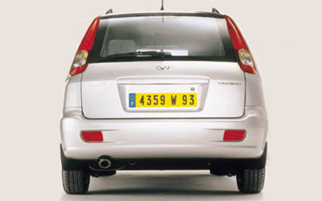 DAEWOO TACUMA 2000 5-Door People Mover