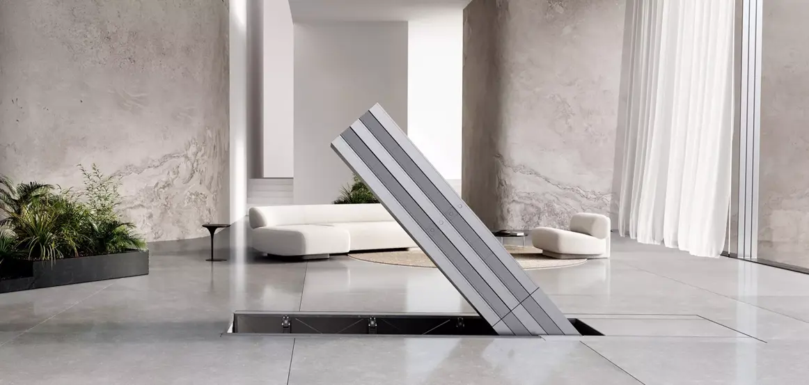 C-Seed Porsche Design M1 TV