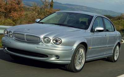 A JAGUAR X-TYPE vehicle