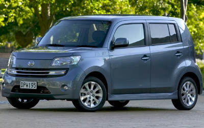A DAIHATSU MATERIA vehicle