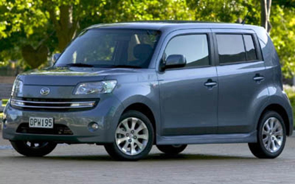 DAIHATSU MATERIA 2007 5-Door People Mover