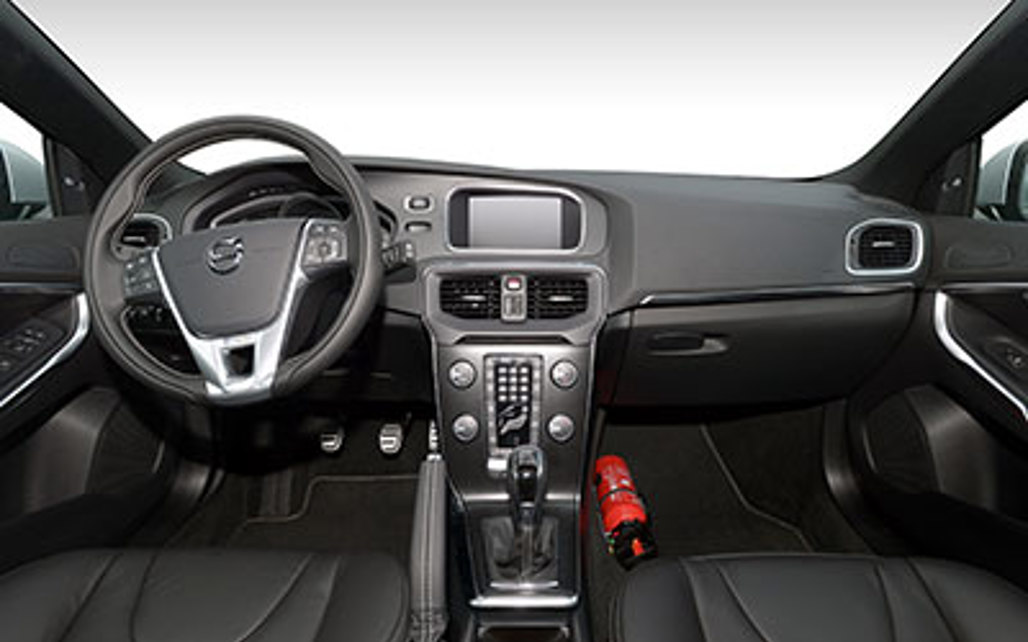 VOLVO V40 2019 5-Door Hatchback