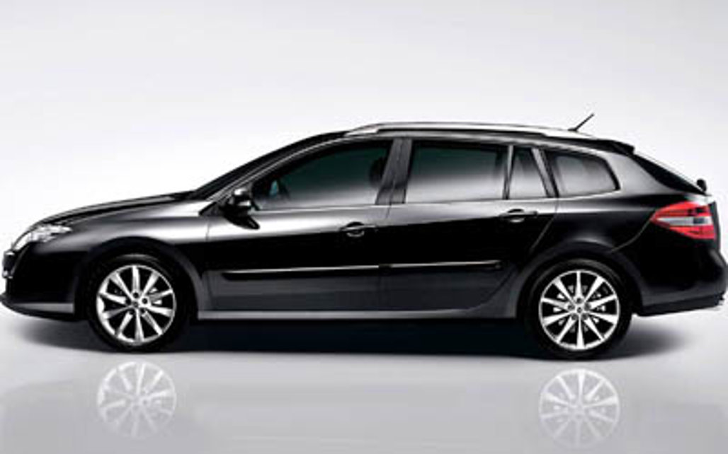 RENAULT LAGUNA 2010 5-Door Wagon