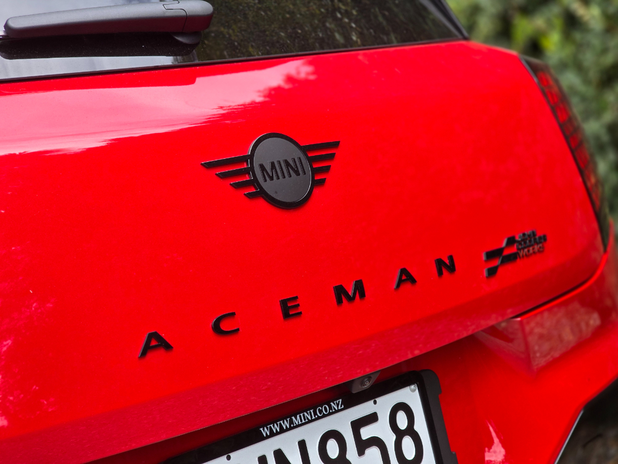 Mini Aceman JCW.