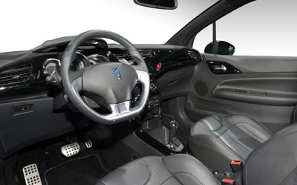 CITROEN DS3 2014 2-Door Sports