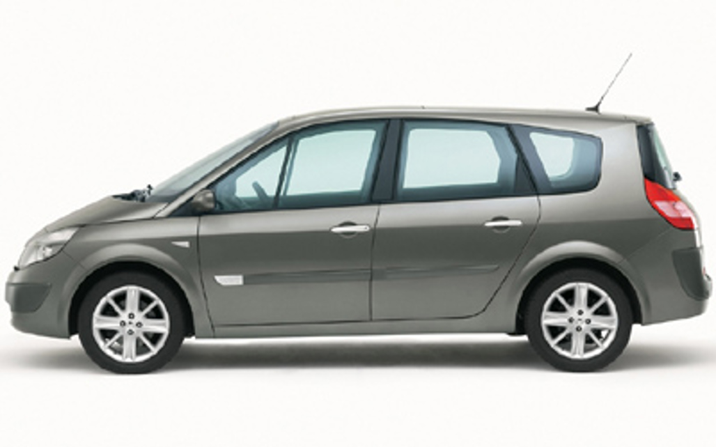 RENAULT GRAND SCÉNIC 2007 5-Door People Mover
