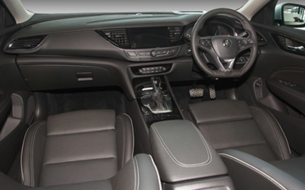 HOLDEN COMMODORE 2020 5-Door Wagon