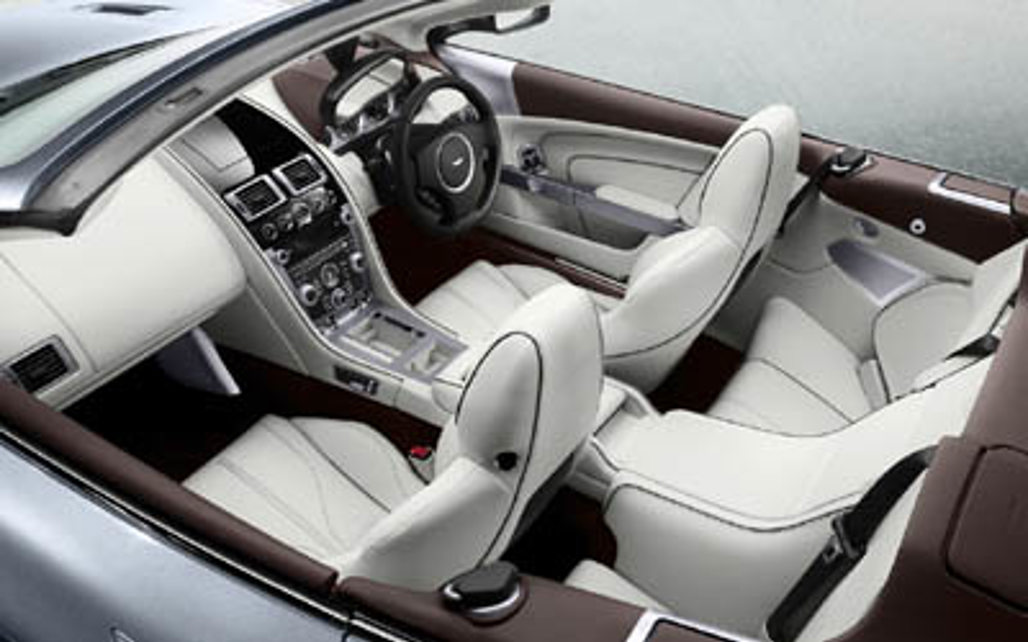 ASTON MARTIN VIRAGE 2012 2-Door Sports