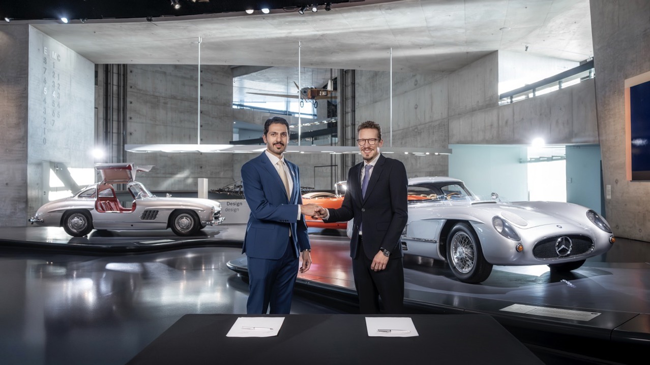 Mercedes-Benz Places I Binghatti City