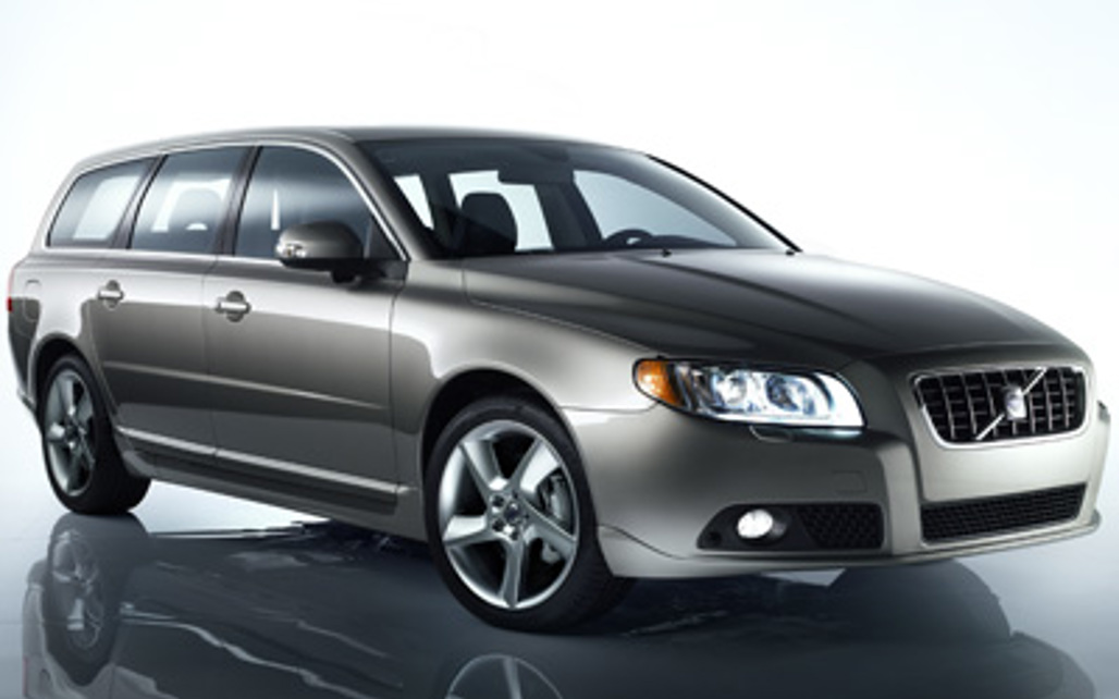 VOLVO V70 2011 5-Door Wagon