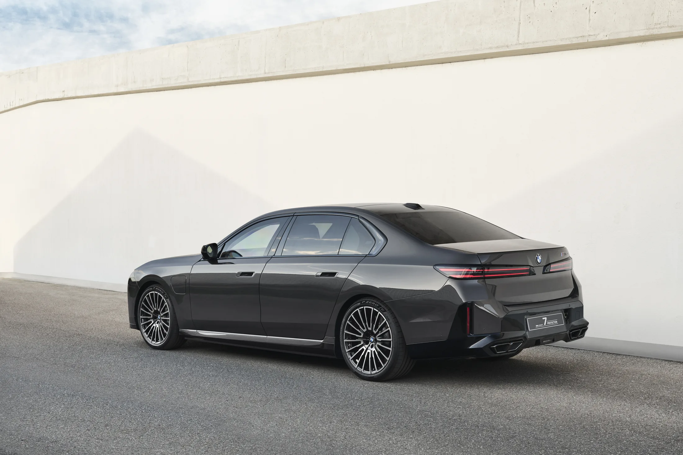 BMW Concept 7 Protection rear exterior