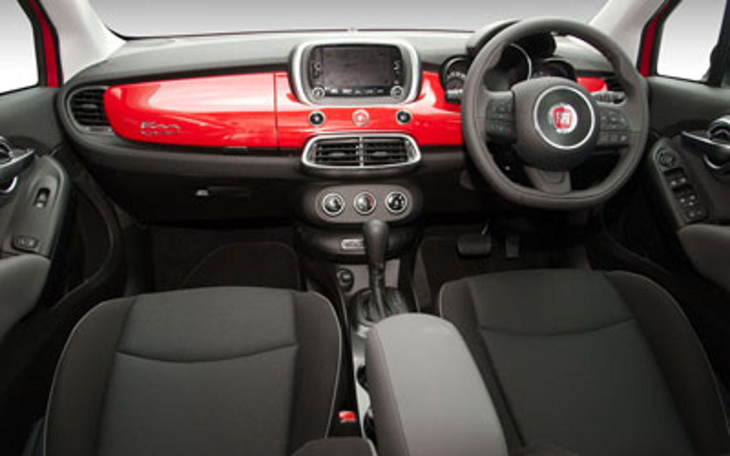 FIAT 500X 2017 5-Door SUV  5OD POP STAR_