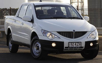 A SSANGYONG SPORTS DUALCAB vehicle
