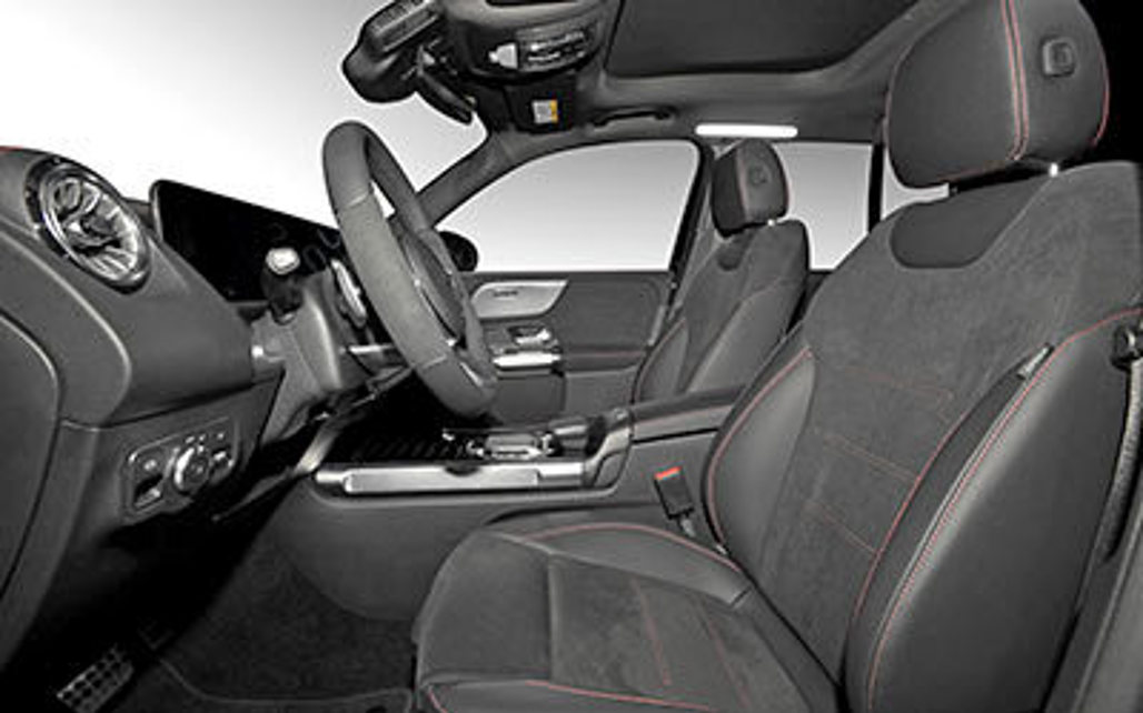 MERCEDES-BENZ EQB 2024 5-Door SUV