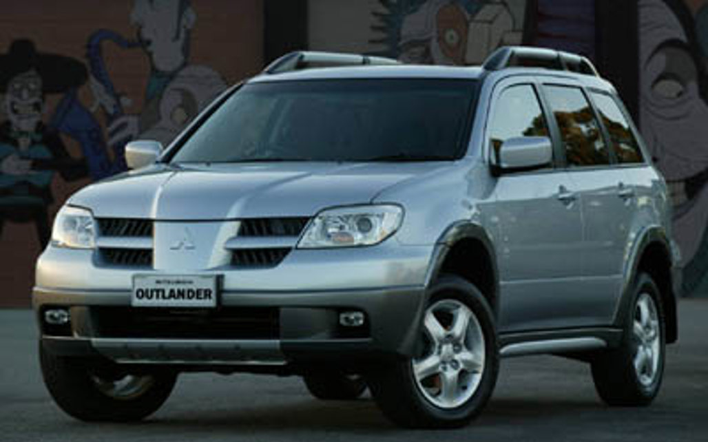 MITSUBISHI AIRTREK 2006 5-Door SUV  5OD-4 XLS.