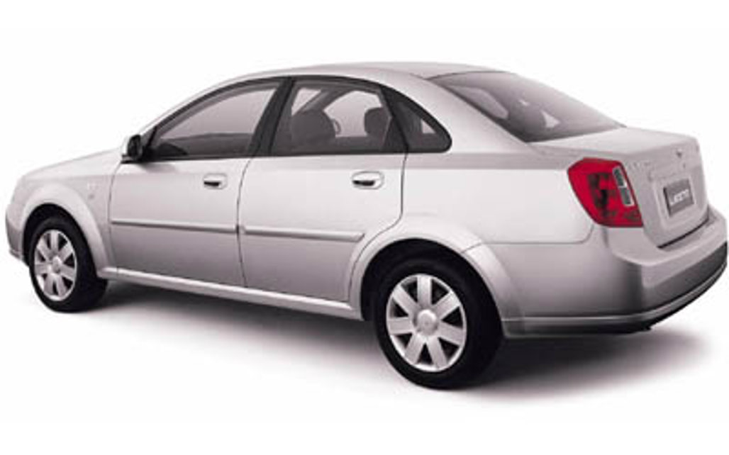 DAEWOO LACETTI 2004 4-Door Sedan