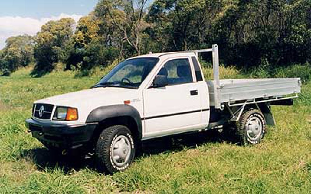 TATA TELCOLINE 1998 2-Door Ute