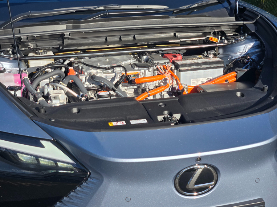 Lexus RZ 500e Dynamic.