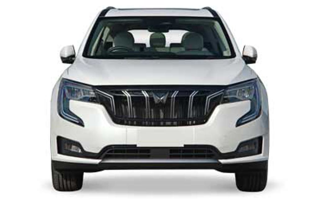 MAHINDRA XUV700 2025 5-Door SUV