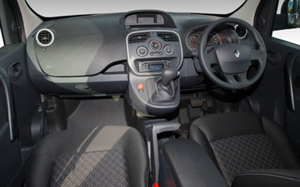 RENAULT KANGOO 2019 5-Door People Mover  5CV MAXI_