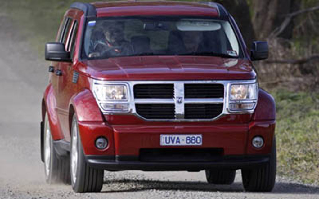 DODGE NITRO 2011 5-Door SUV  5OD-4 SXT_