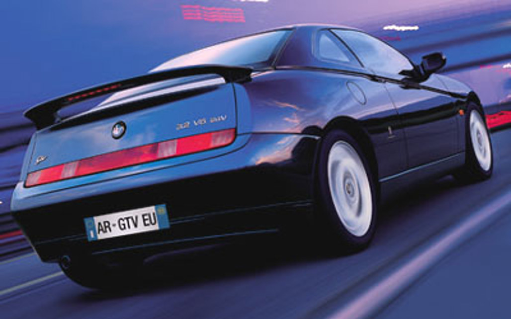 ALFA ROMEO GTV 2004 2-Door Sedan