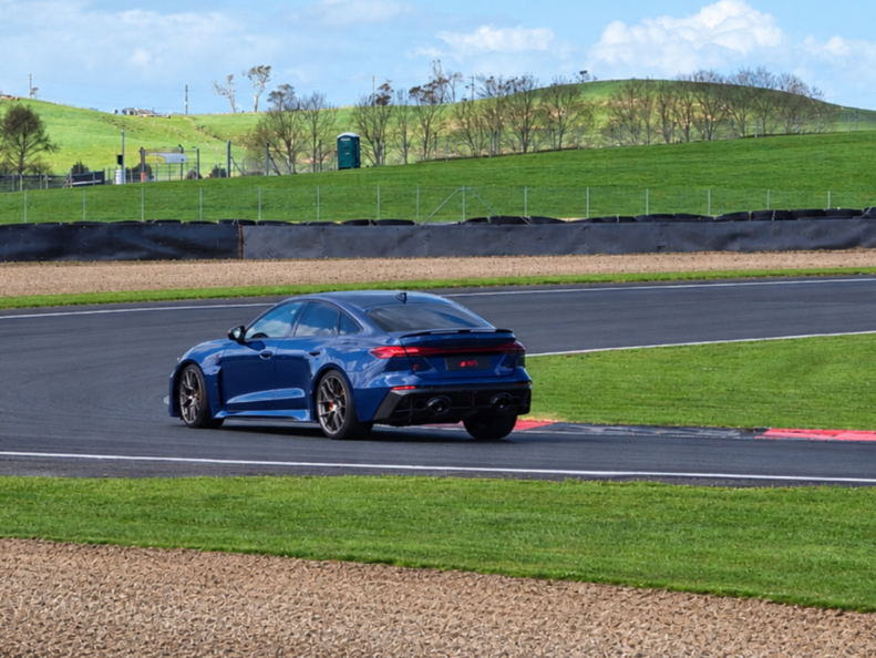 Audi RS 5.