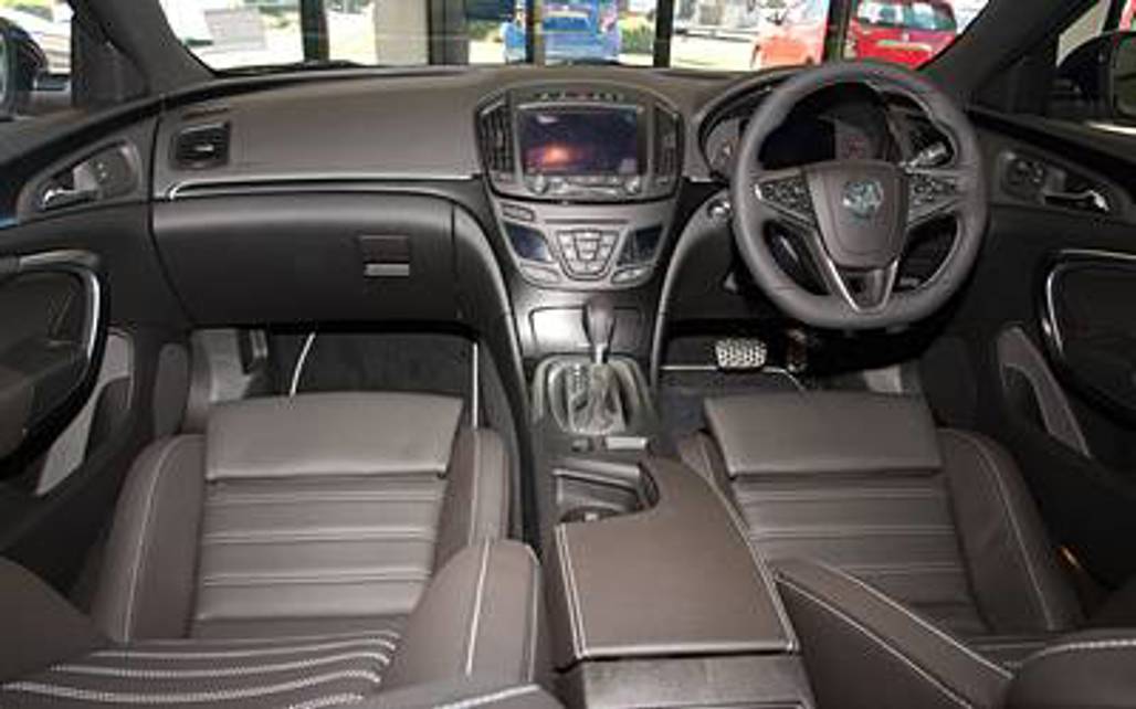 HOLDEN INSIGNIA 2015 4-Door Sedan  4SA-4 VRX_