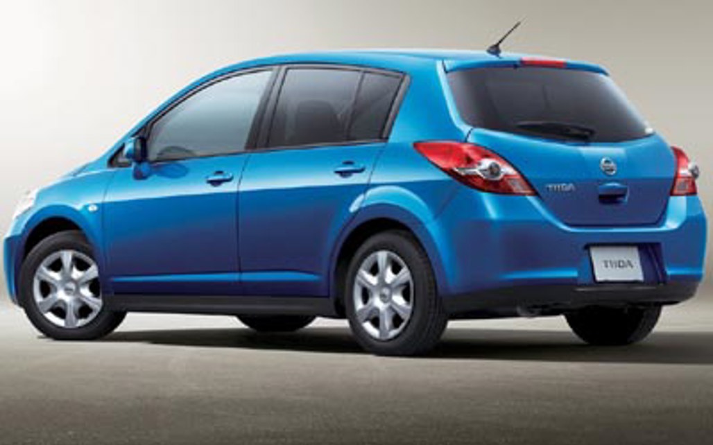 NISSAN TIIDA 2009 5-Door Hatchback