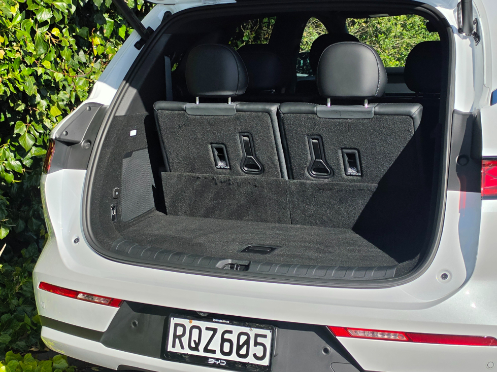 BYD Sealion 8 Dynamic FWD.