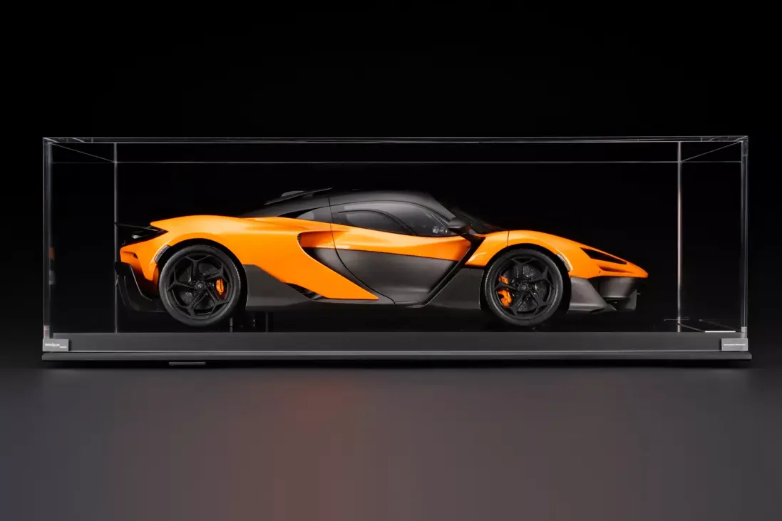 Amalgam McLaren W1
