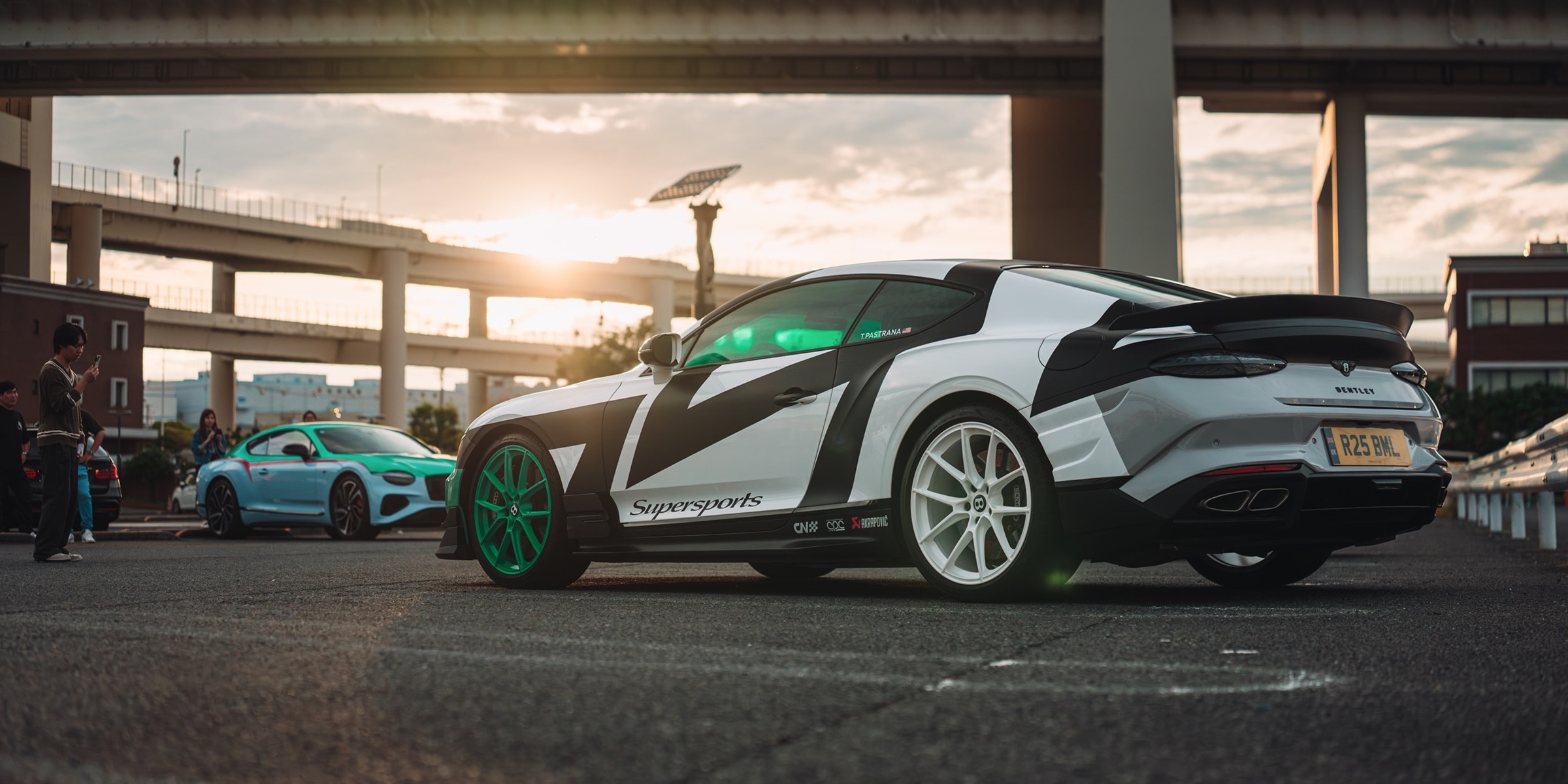 Bentley turns Tokyo green