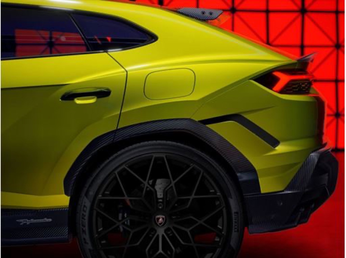 Lamborghini Urus SE Performante