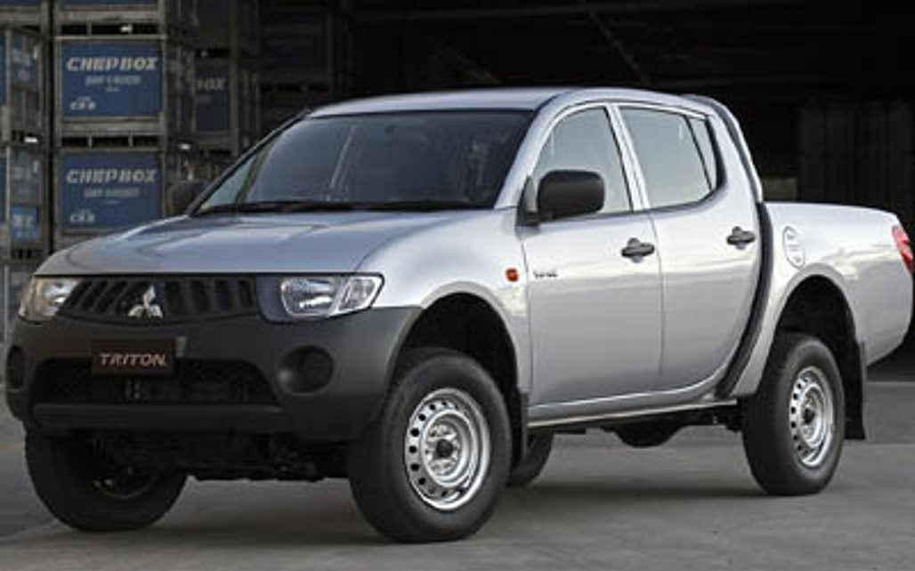 MITSUBISHI L200 TRITON 2007 4-Door Ute