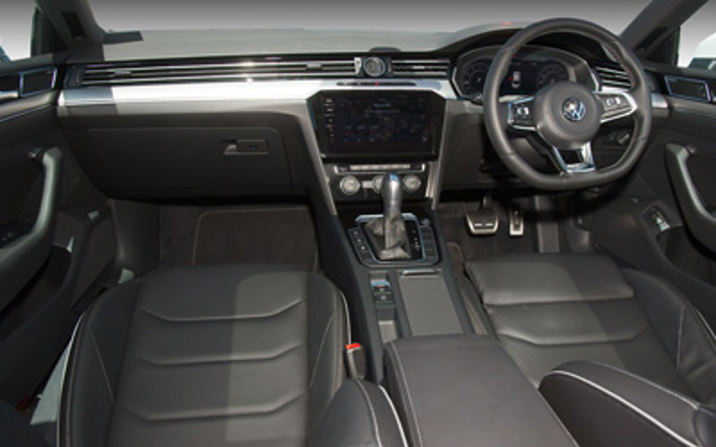 VOLKSWAGEN ARTEON 2019 5-Door Hatchback