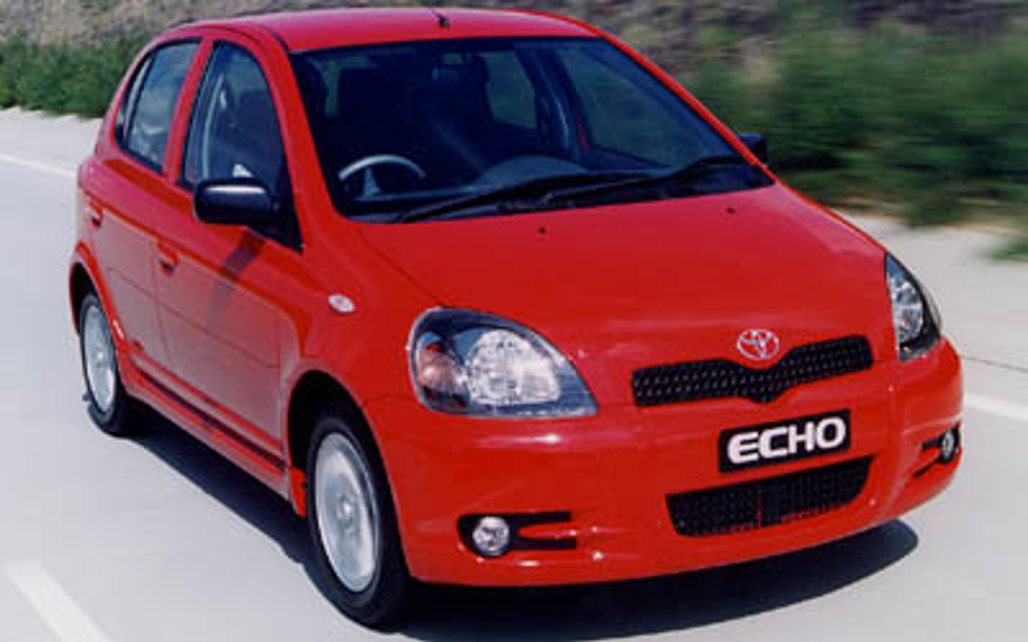 TOYOTA ECHO 2001 5-Door Hatchback
