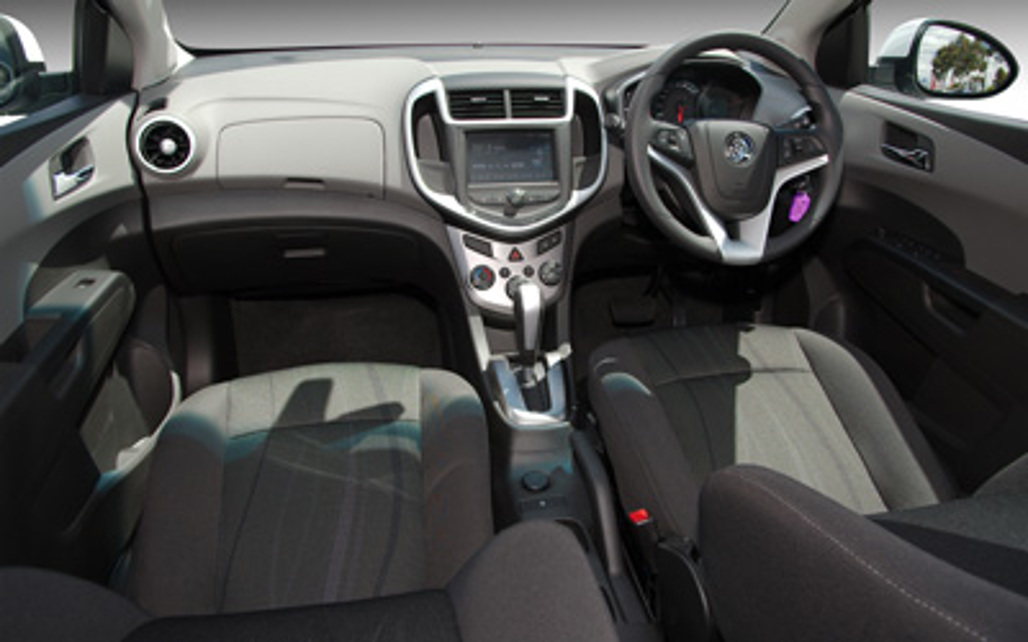 HOLDEN BARINA 2018 5-Door Hatchback  5HA LS_