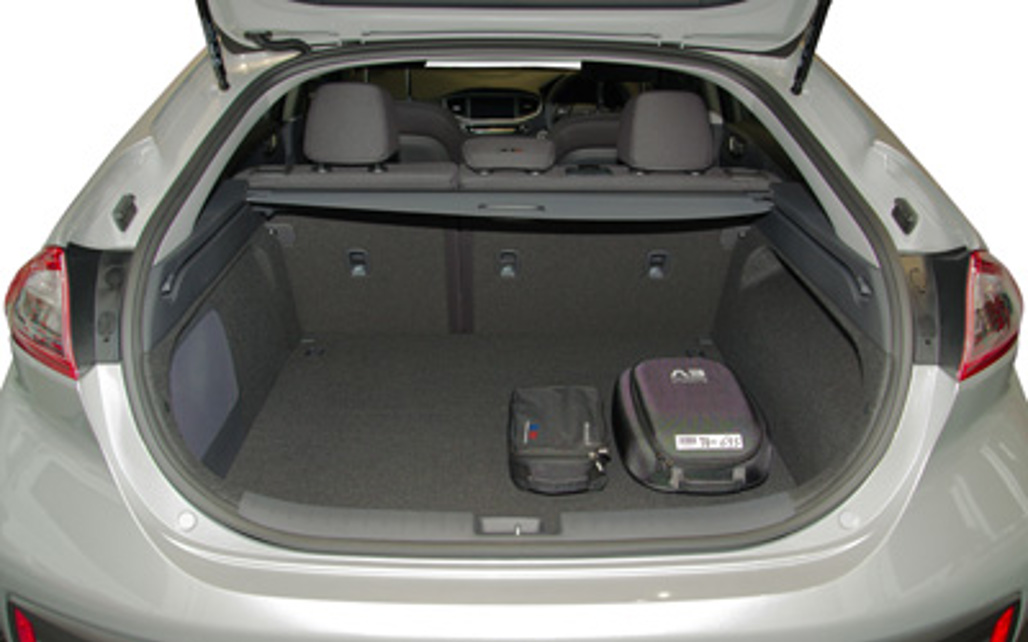 HYUNDAI IONIQ 2020 5-Door Hatchback