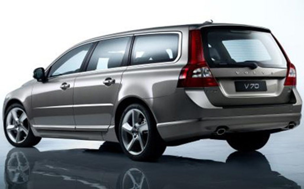 VOLVO V70 2011 5-Door Wagon